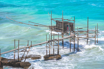 特拉博基海岸高峰aderci瓦斯托Abruzzo地区基耶蒂省特拉布科trabocco木帕拉蒂夫高跷房子小屋钓鱼机南意大利海