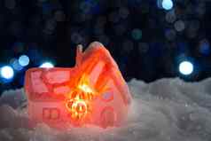 发光的玩具房子雪背景圣诞节灯节日圣诞节一年概念