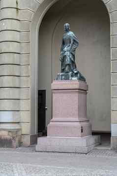 克里斯蒂娜吉伦斯蒂尔纳雕像斯德哥尔摩