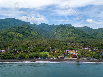 空中视图艾湄湾海滩巴厘岛印尼
