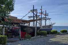海景海盗船黑色的海小镇纳塞巴尔