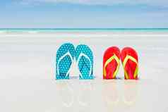 海滩拖鞋热带海滩