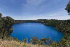 蓝色的湖火山火山口山gambier-south澳大利亚