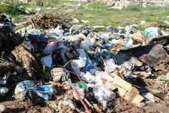 垃圾填埋场人类浪费污染环境
