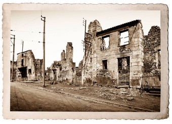 废墟房子摧毁了轰炸