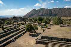 坎通纳普埃布拉墨西哥中美洲考古学网站游客