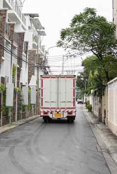 白色卡车交付货物产品运输物流