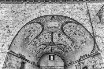 怪诞壁画拱形商场阿西西中央意大利