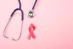 乳房癌症意识月健康概念前视图平躺