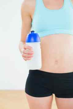 中期部分运动适合女人持有水瓶