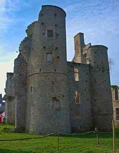 剩下的石头墙塔世纪城堡