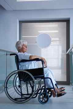 禁用高级病人轮椅医院通道