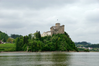 城堡尼兹卡受欢迎的旅游目的地波兰