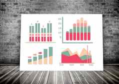 白色董事会色彩斑斓的图表统计数据