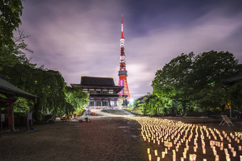 日本<strong>灯</strong>笼使手工制作的washi大米纸安排形状乳白色的照明石头步骤zojoji寺庙东京塔晚上<strong>七夕</strong>7月