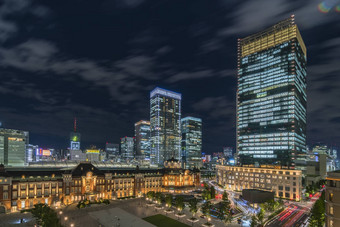 晚上全景视图marunouchi一边东京铁路站