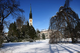 冬天公共公园教堂占瑞士