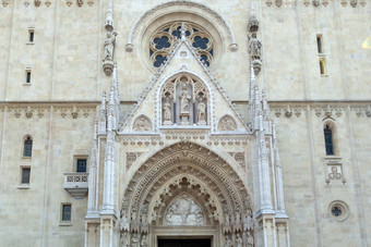 萨格勒布大教堂入口门户网站克罗地亚
