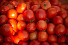 美味的红色的西红柿夏天托盘市场农业农场完整的有机蔬菜背景
