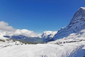 峰瑞士grindelawld雪山蓝色的天空
