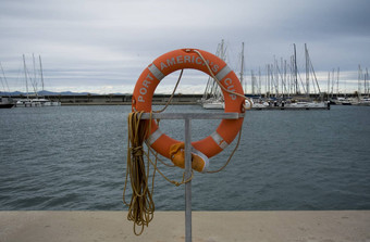 救生圈玛丽娜<strong>游艇</strong>红色的圆船码头uxures<strong>游艇</strong>船瓦伦西亚港口地中海海白色<strong>游艇</strong>西班牙语港口瓦伦西亚