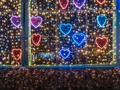 色彩斑斓的爱装饰圣诞节晚上桥弗罗茨瓦夫