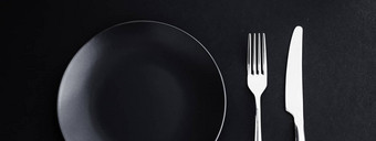 空盘子银器黑色的背景溢价餐具假期晚餐<strong>简约</strong>设计<strong>饮</strong>食