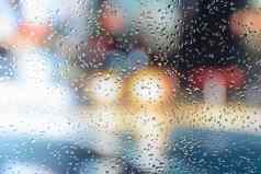雨滴车玻璃