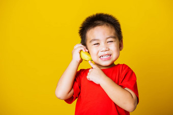 孩子孩子可爱的男孩有吸引力的微笑玩持有<strong>我</strong>