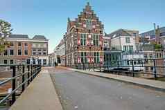 城市风景优美的中世纪的小镇gorinchem荷兰