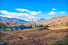 蓝调天空langdale派克阳光明媚的冬天一天实施langdale派克站自豪地蓝色的天空