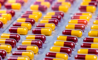 红黄胶囊泡包抗生素胶囊药片