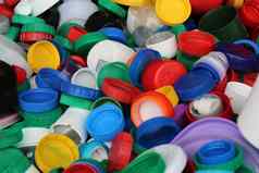 很多塑料色彩斑斓的上衣塑料瓶回收