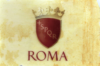 啪古老的罗马的<strong>座右铭</strong>写作大理石瓷砖