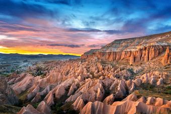 美丽的山红色的谷日落goreme<strong>卡帕多西亚火鸡</strong>