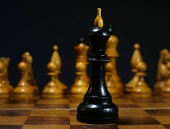 业务问题领袖决定竞争国际象棋王相<strong>反白</strong>色国际象棋