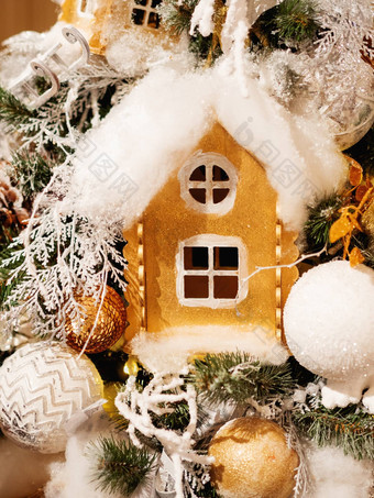 金手使房子使纸板明亮的闪亮的一年装饰圣诞节树