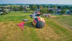 空中视图热空气气球发射风无人机