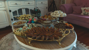 传统的阿塞拜疆假期纽<strong>罗兹</strong>饼干果仁蜜饼糖果表格庆祝活动