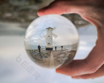 <strong>白色风车</strong>结束海岸完整的水坑波罗的海海斯维诺乌伊希切反射水晶球