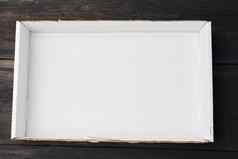 空白色纸板纸盒子木背景