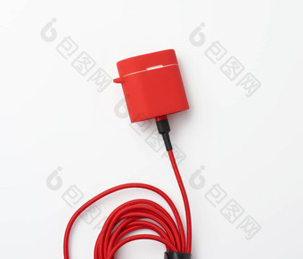 盒子耳机<strong>充电器</strong>红色的情况下附加电缆