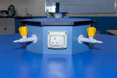科学实验室气体喷嘴电蓝色的电磁脉冲