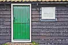 前面通过小农村小屋房子木墙绿色通过