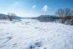 湖奥斯特砷巴伐利亚德国冬天风景