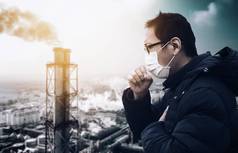 男人。穿面具烟雾空气污染工厂后台