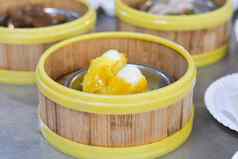 关闭饺子森林总和蒸汽篮子美味的中国饲料