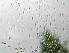 滴雨倾向于窗口浅景深