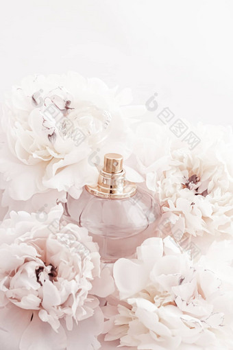香味瓶奢侈品香水产品背景牡丹花香水美品牌
