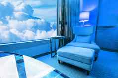 蓝色的房间沙发生活房间蓝色的天空